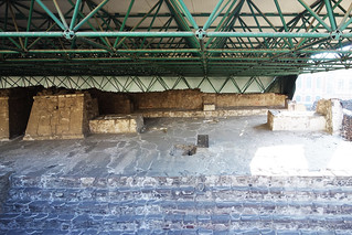 Храмова платформа Huitzilopochtli, мер Темпло