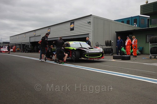 Tom Wrigley in the pits in the Ginetta GT4 Supercup at the BTCC Knockhill Weekend 2016