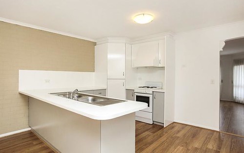 2/18 - 22 San Remo Drive, Avondale Heights VIC