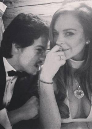 Lindsay Lohan quer que noivo faça terapia após atacá-la, diz site