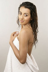 South Actress SANJJANAA Photos Set-5-Hot Piks (4)