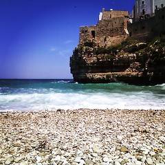 www.vedaguru.it/vacanza-benessere-in-puglia  Polignano a mare #apulia #yoga #retreat #vacanza