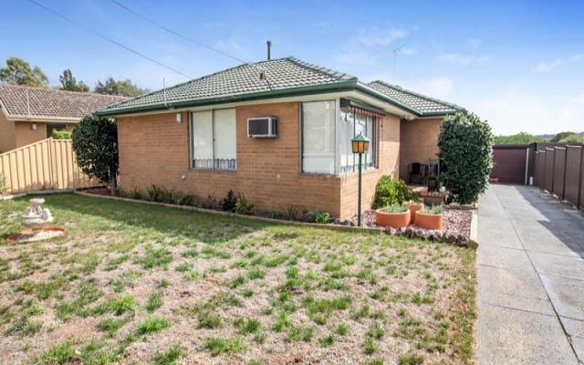 37 Snaefell Crescent, Gladstone Park VIC 3043