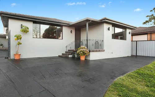 17 Hoyle Pl, Greenfield Park NSW 2176