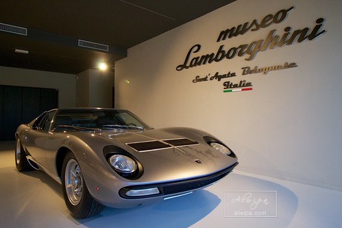 Lamborghini Museum - Sant'Agata Bolognese • <a style="font-size:0.8em;" href="http://www.flickr.com/photos/104879414@N07/28530534332/" target="_blank">View on Flickr</a>